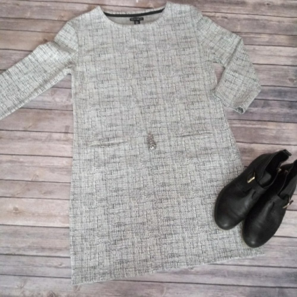 Black and White Dress - Quarter Sleeves